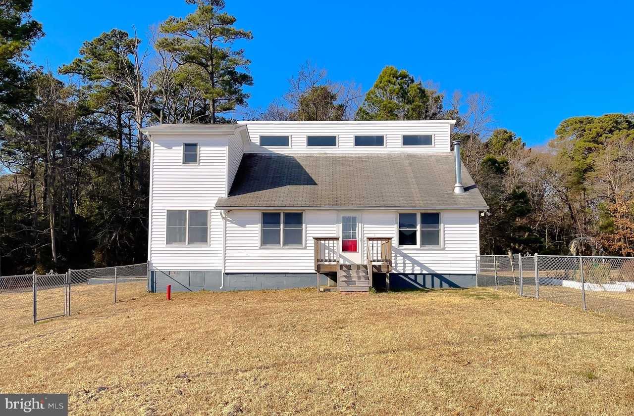 37117 Moore Rd - Photo 3 of 45