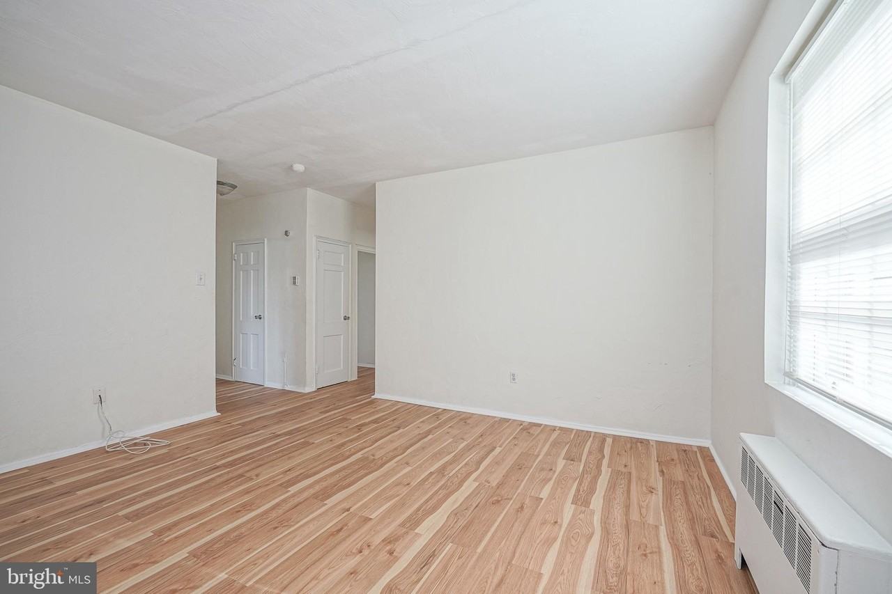 671 Franklin Pl Apt F #F - Photo 6 of 18