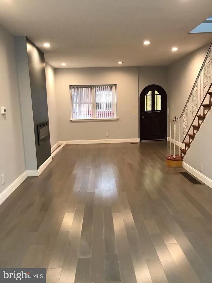 1522 Mckean St - Photo 3 of 20