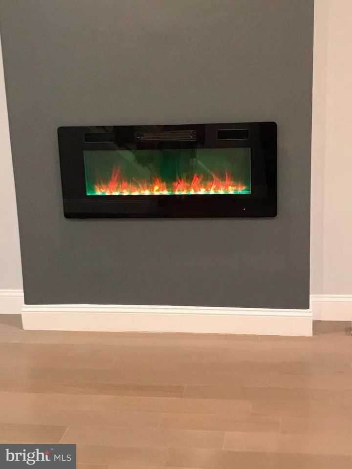 1522 Mckean St - Photo 5 of 20