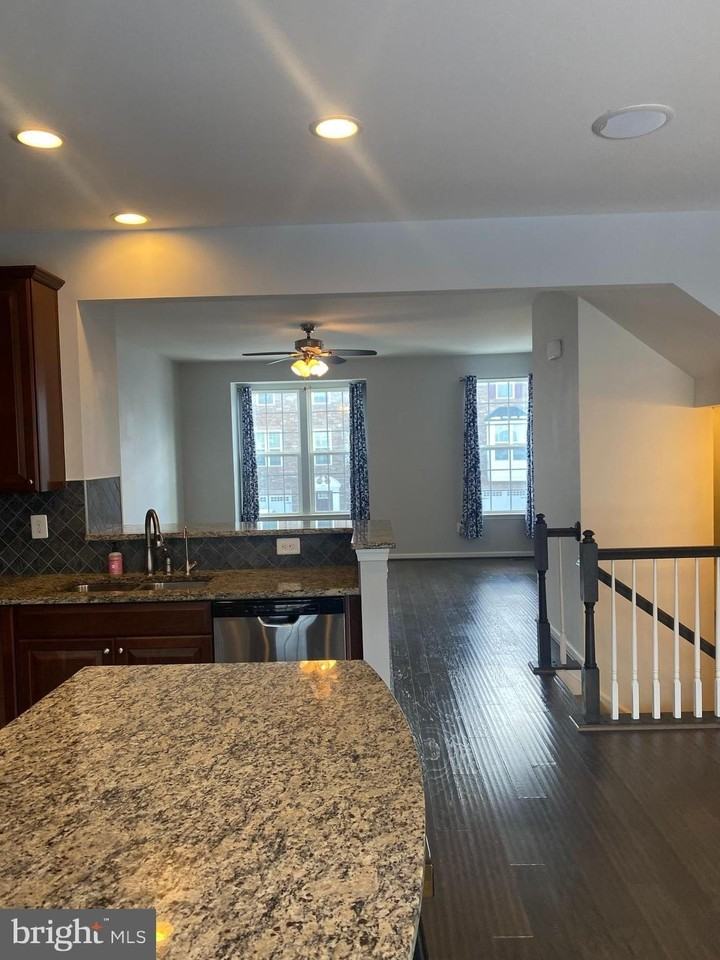 105 Chamomile Ct - Photo 5 of 29