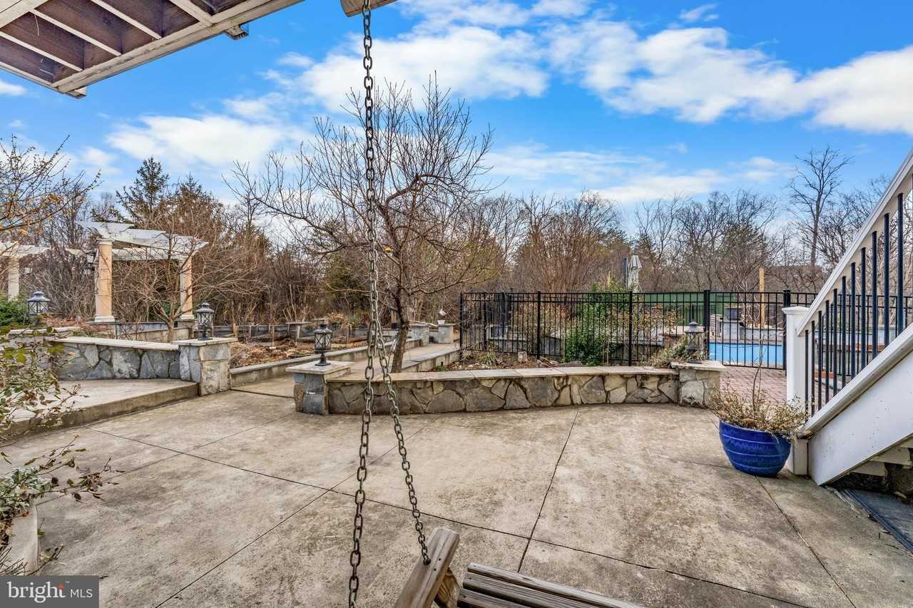 43176 TALL PINES Court unit: 1St Floor 1 Br Suite - Photo 4 of 27