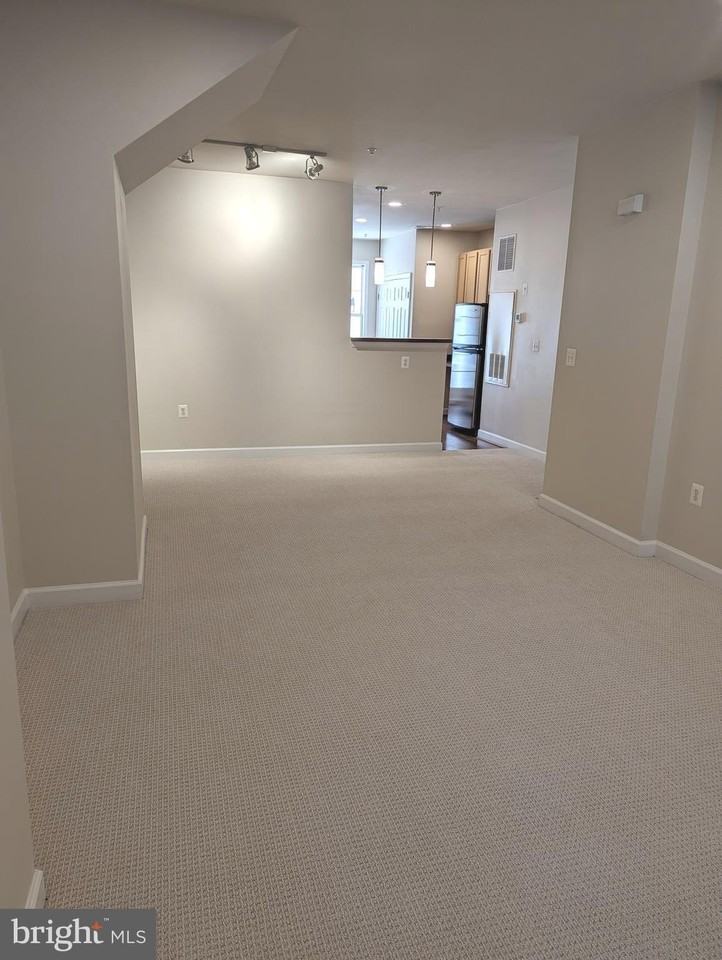 42515 Hollyhock Ter - Photo 4 of 23