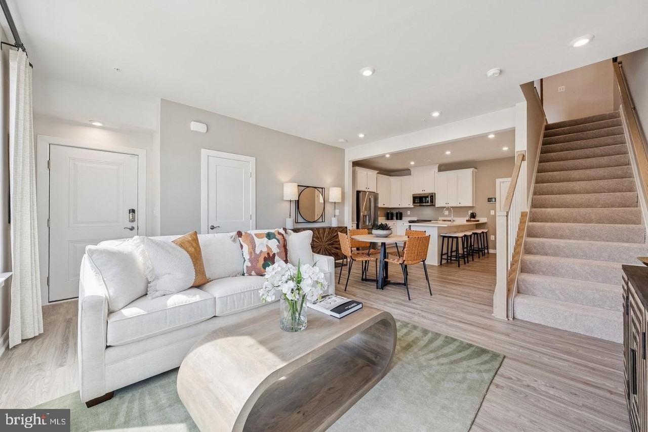 9012 Katherine Johnson Ave - Photo 5 of 25