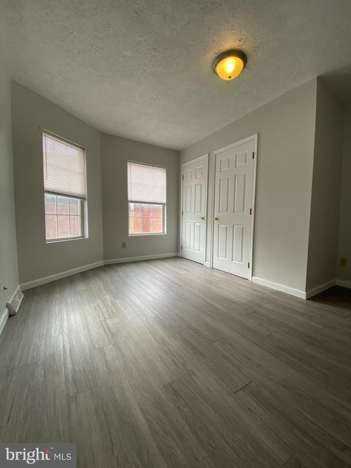 175 Mozelle St - Photo 4 of 19