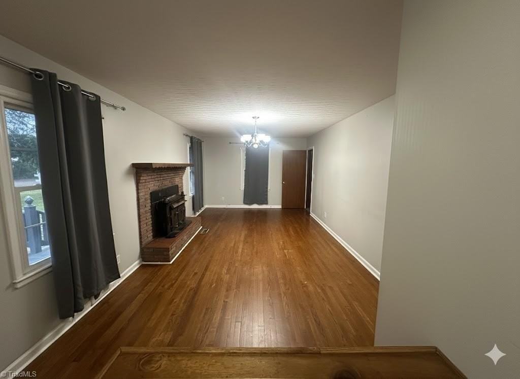 1447 Westwood Ln - Photo 3 of 14