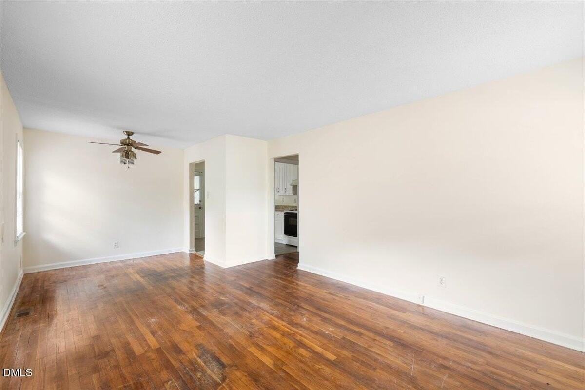 1214 Downing Rd - Photo 3 of 18