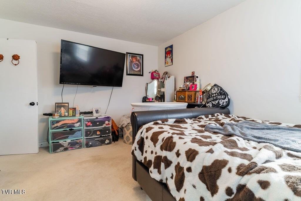 574 Matson Rd - Photo 5 of 32