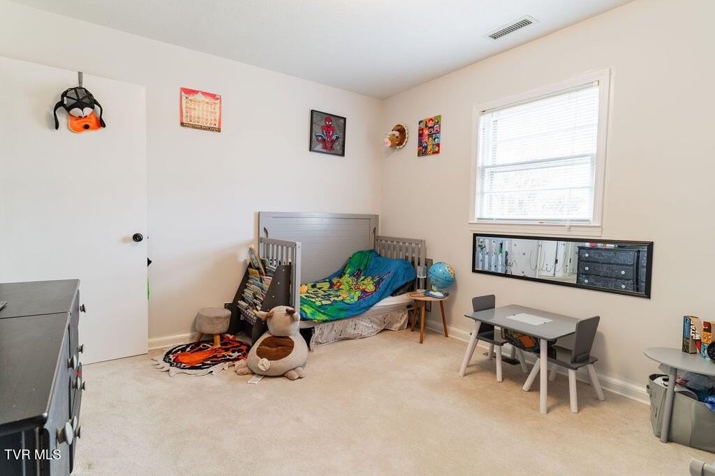 574 Matson Rd - Photo 7 of 32