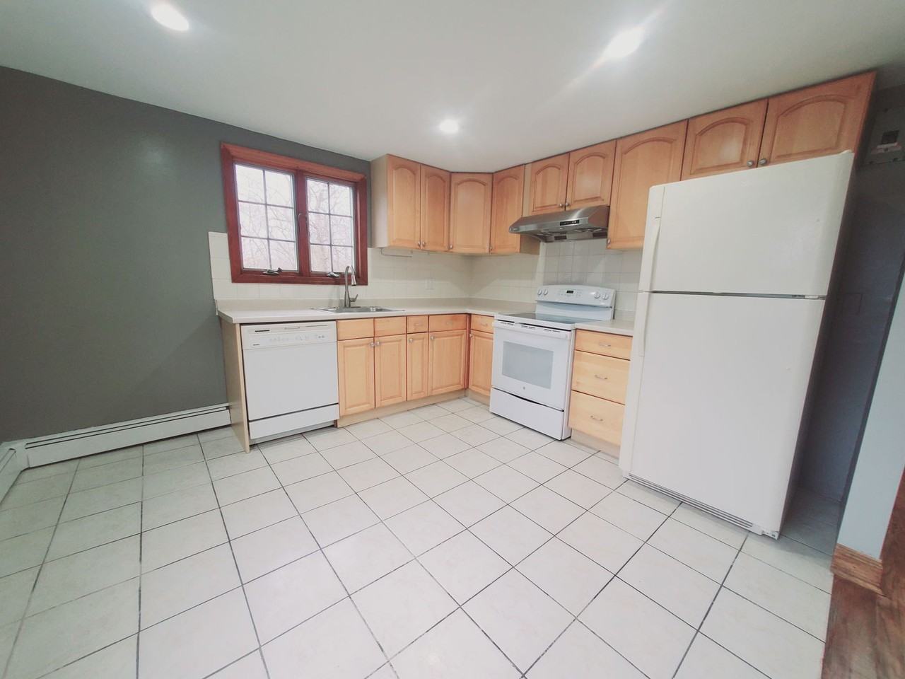 17 Linden St #2 - Photo 2 of 8