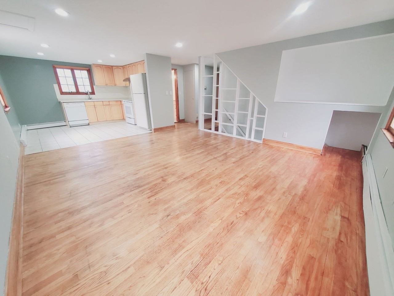 17 Linden St #2 - Photo 4 of 8