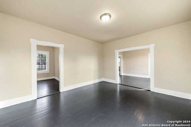 840 Culebra Rd - Photo 2 of 25