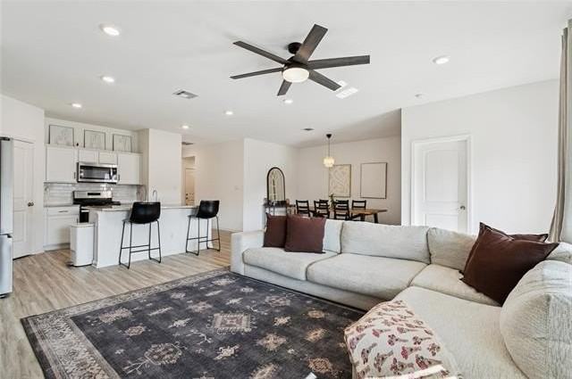 30724 Akers Way - Photo 6 of 26