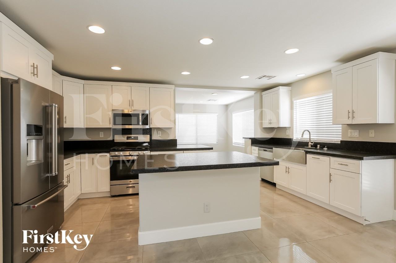 8248 Mesa Bloom St - Photo 6 of 18