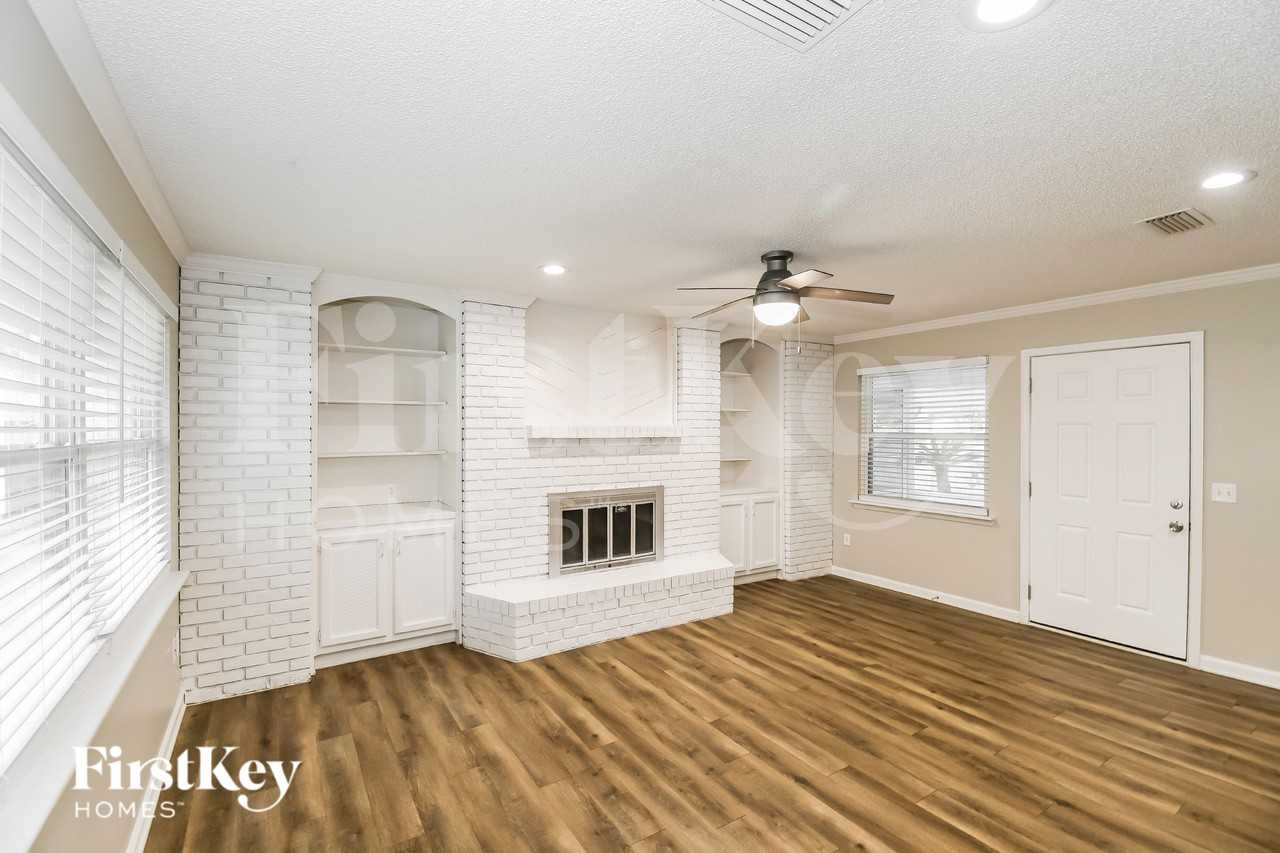 3254 Remler Dr S - Photo 5 of 19