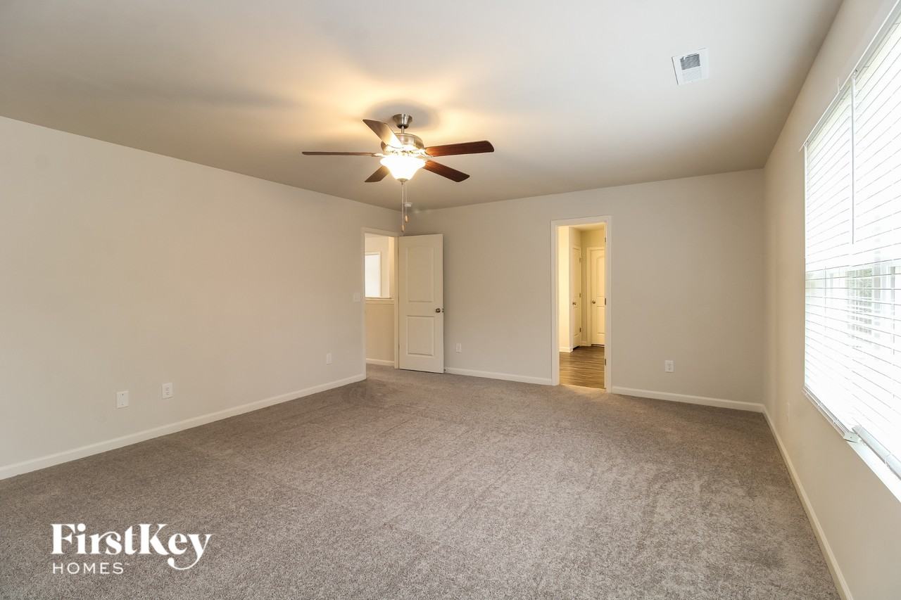 1618 Dodson St - Photo 7 of 15