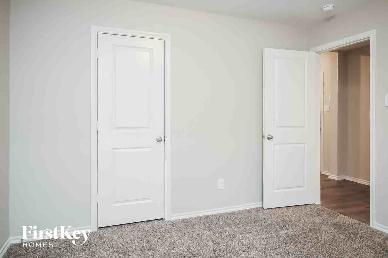 807 Community Way - Photo 2 of 15