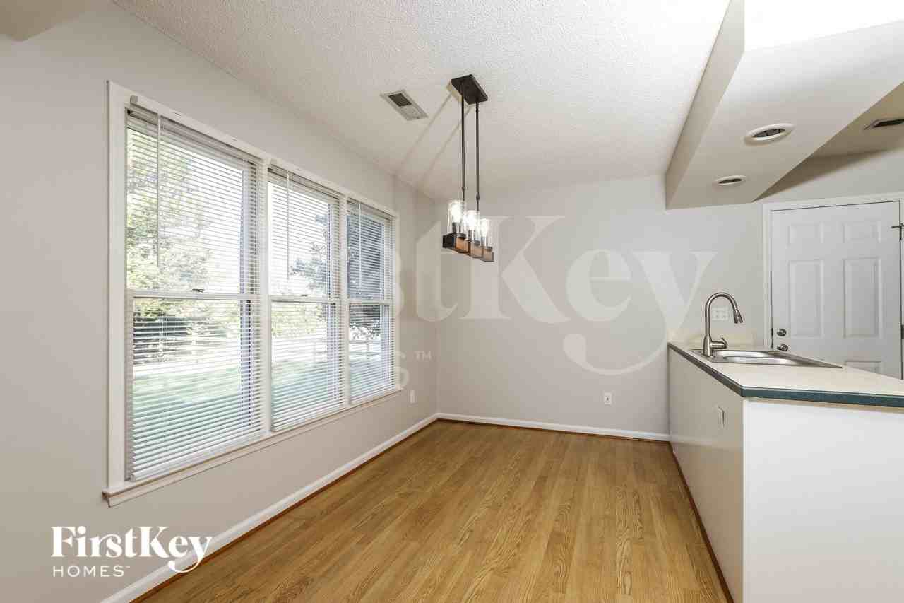 2071 Saponi Village Ct - Photo 4 of 15