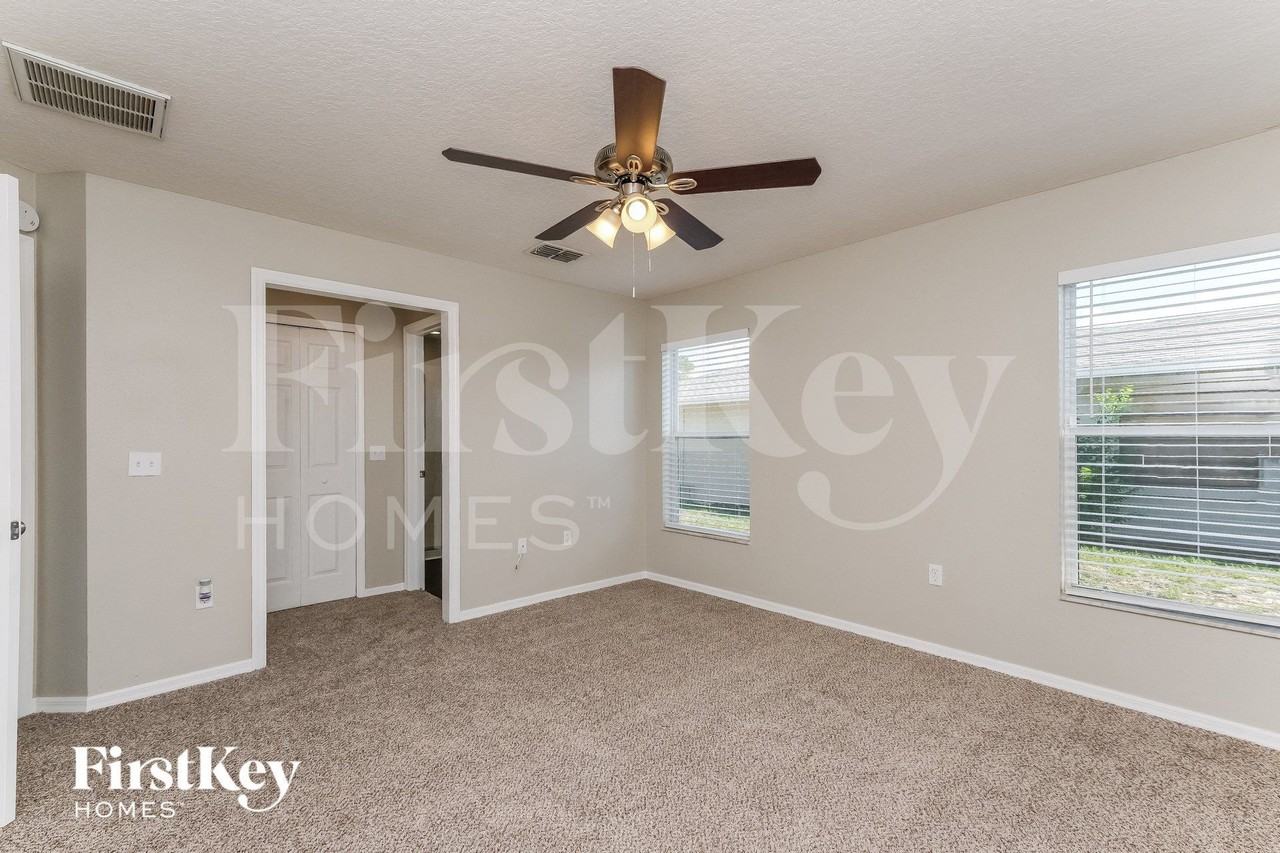 10121 Briar Cir - Photo 6 of 15