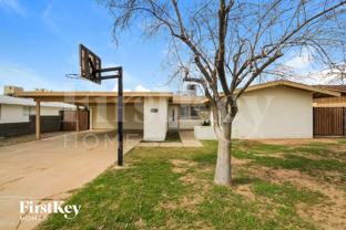 8046 N 56th Ave - Photo 1 of 1