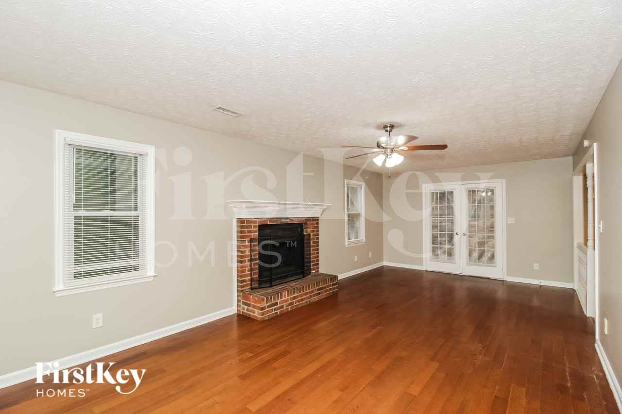 307 Marble Ct - Photo 3 of 15