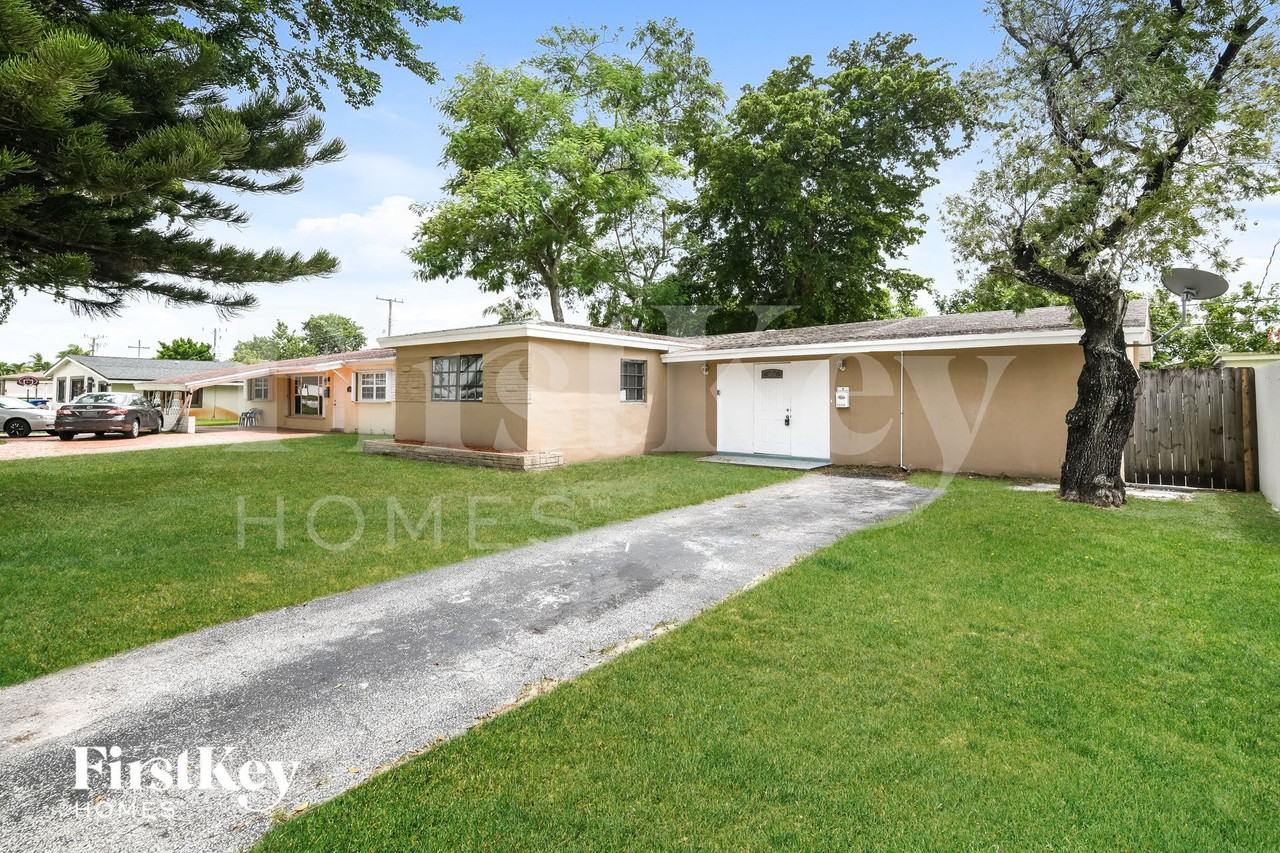 7300 Ramona St - Photo 2 of 15