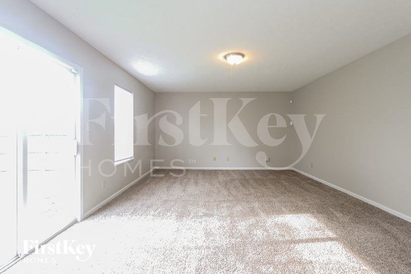 6452 Decatur Commons - Photo 3 of 15