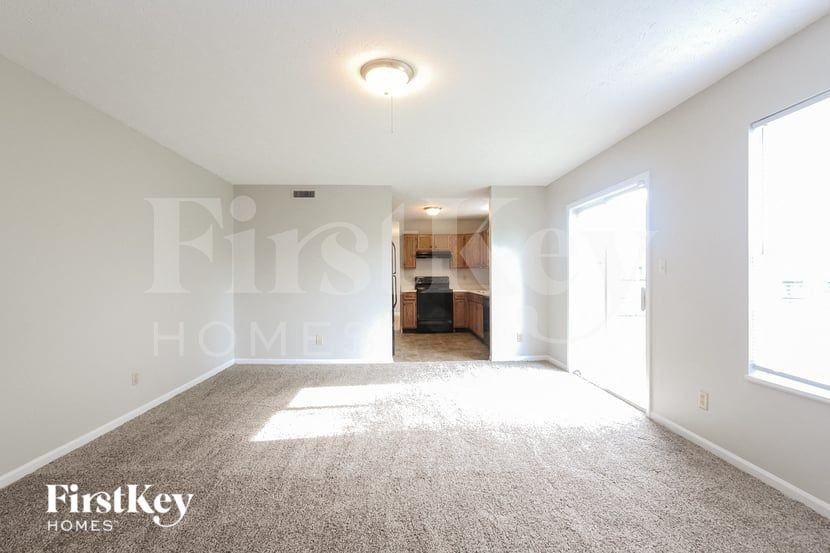 6452 Decatur Commons - Photo 4 of 15