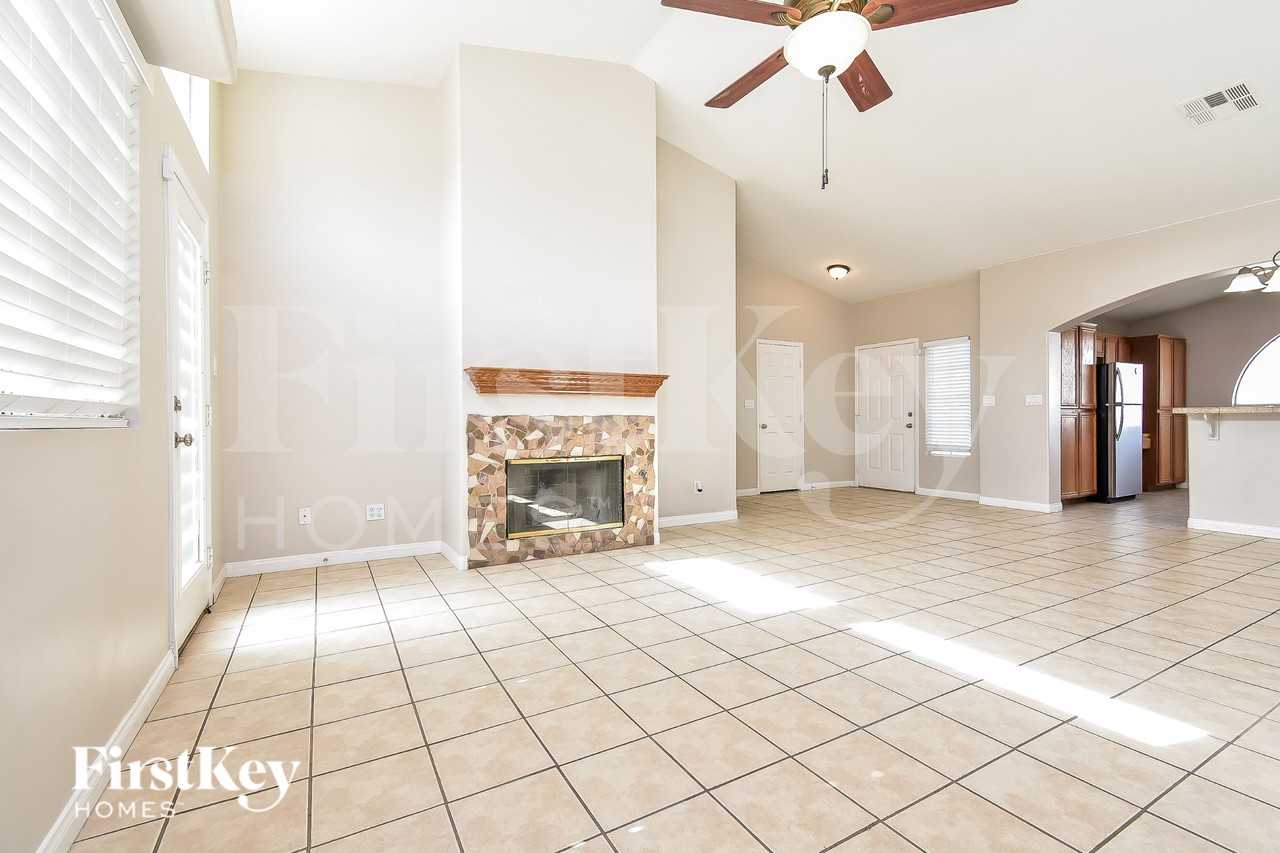 3909 Linniki St - Photo 3 of 16