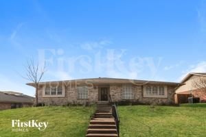 featured image of 3413 Valley View Ln