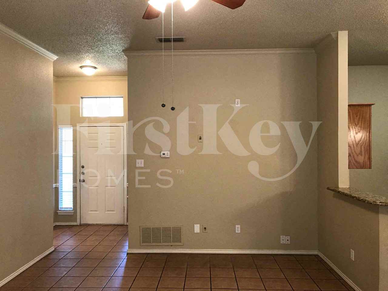 1371 Gainsborough Way - Photo 2 of 31