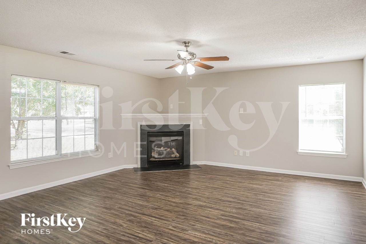 1000 Golden Aspen Dr - Photo 3 of 19