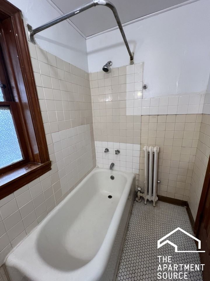 3150 N Linder Ave #1 - Photo 7 of 10