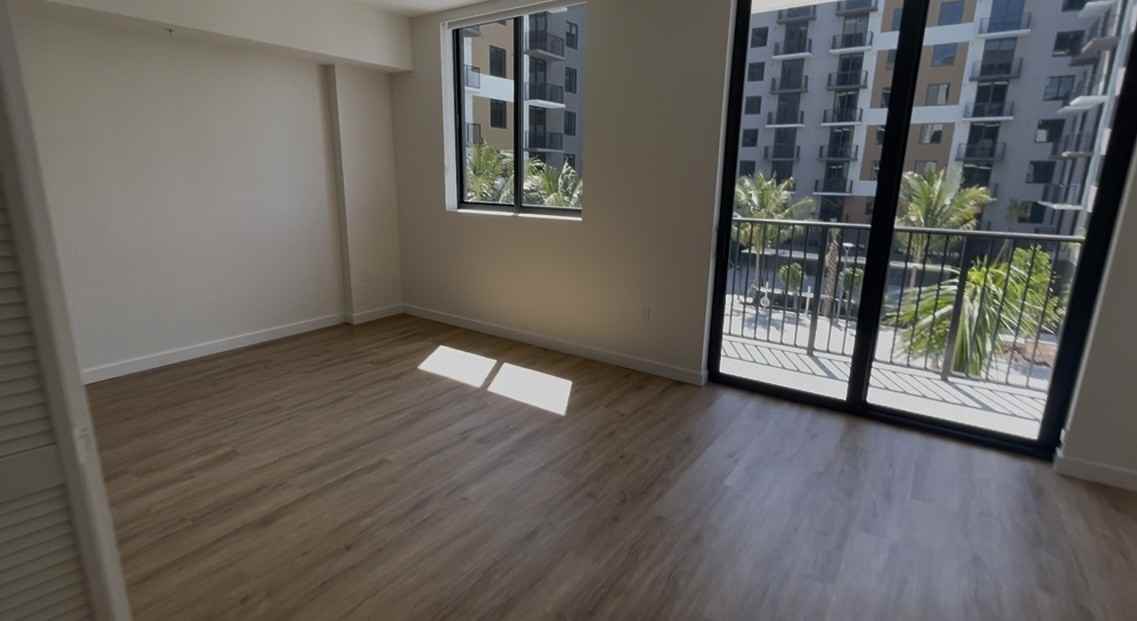 1612 E 4th Ave #609 - Photo 7 of 11