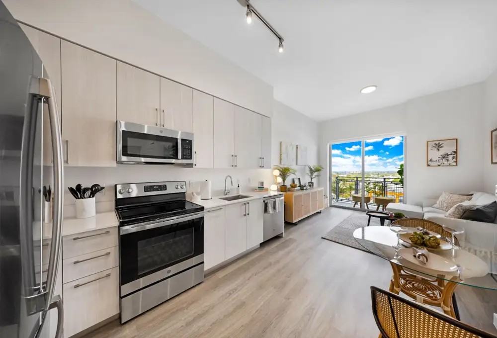 1798 Nw 19th St #703 - Photo 6 of 17