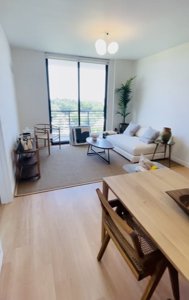 1632 Ne 110th St #905 - Photo 2 of 12