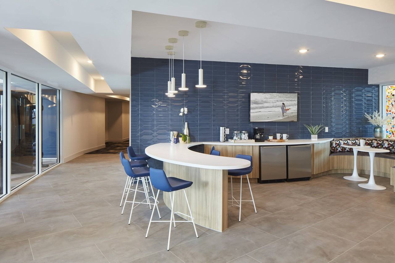 1821 Sw 29th St #707 - Photo 3 of 17