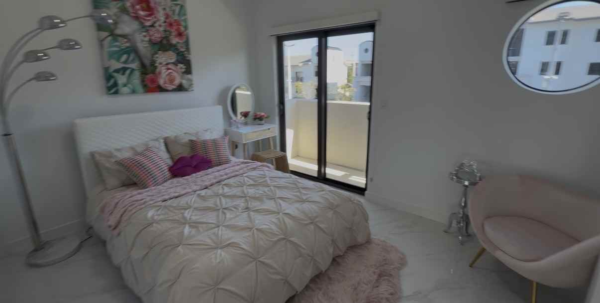 564 E 19th St #309 - Photo 2 of 9