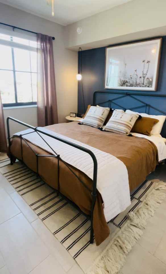 815 W 72nd St #109 - Photo 6 of 15