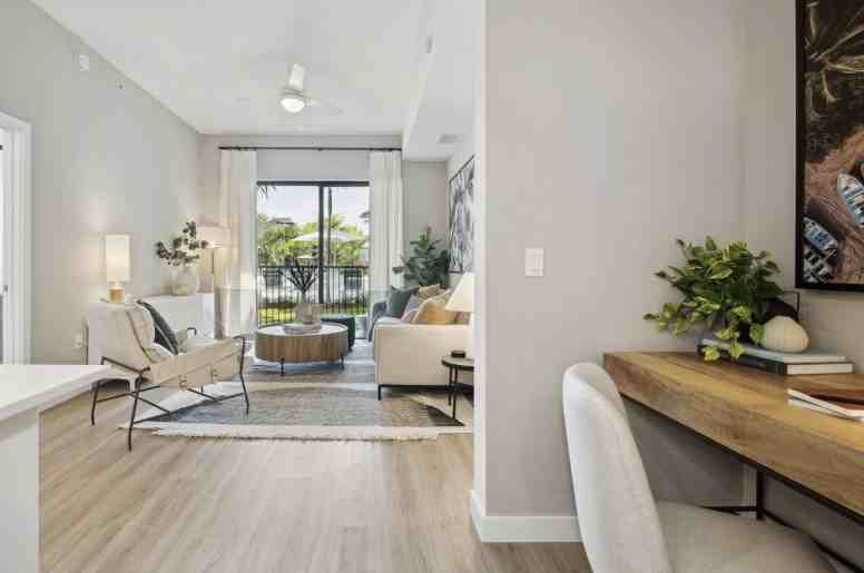 6828 Sw 31st St #512 - Photo 2 of 10