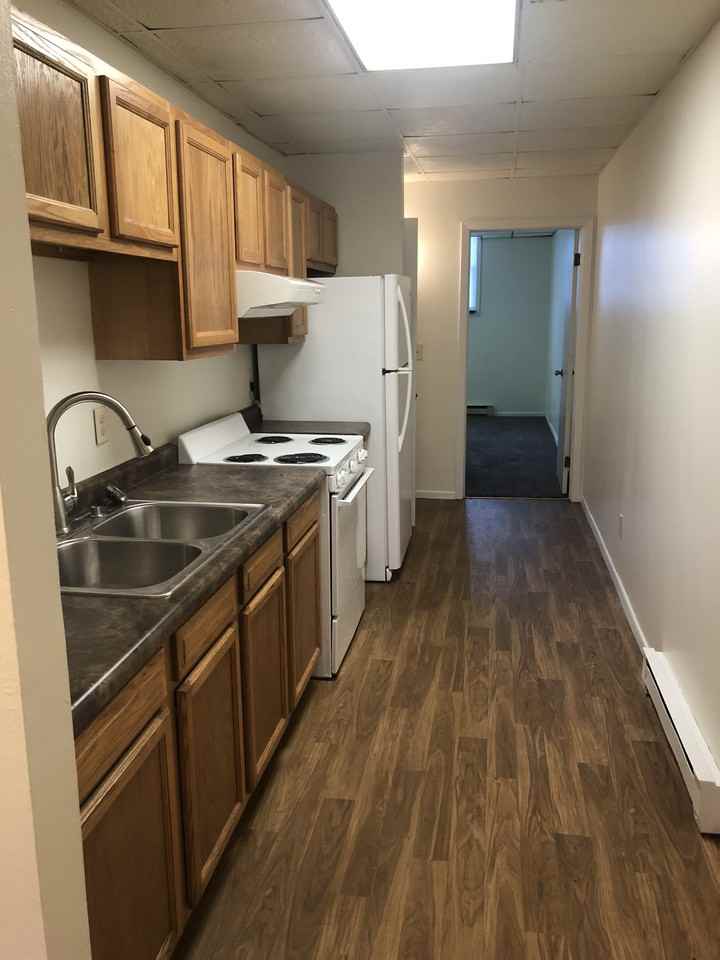 225 Peak Hill Rd #E - Photo 4 of 11