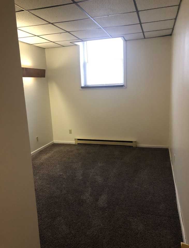 225 Peak Hill Rd #E - Photo 7 of 11