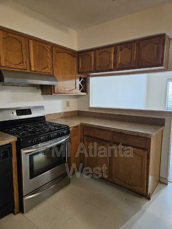 1580 Burnstone Dr - Photo 5 of 16