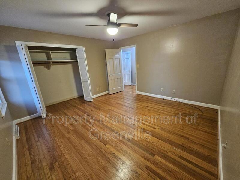 104 S Orchard Dr - Photo 3 of 21