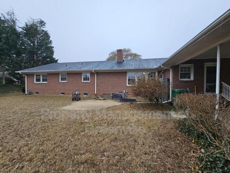 104 S Orchard Dr - Photo 7 of 21