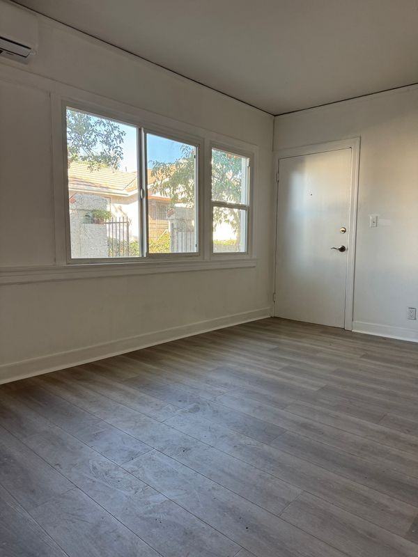 101 S Cordova St ##5 - Photo 4 of 17