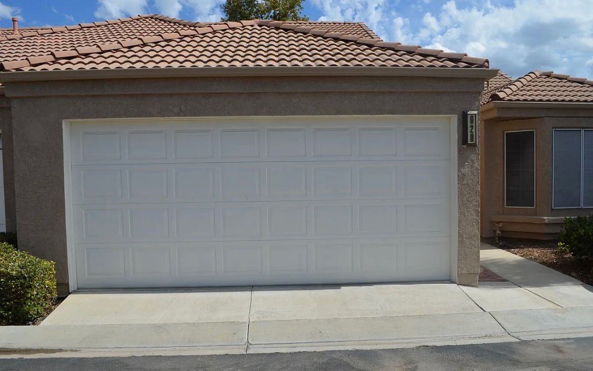 928 Summerfield St - Photo 3 of 18