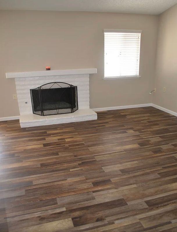 928 Summerfield St - Photo 5 of 18