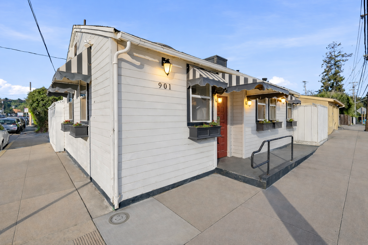 901 River St - Photo 4 of 26