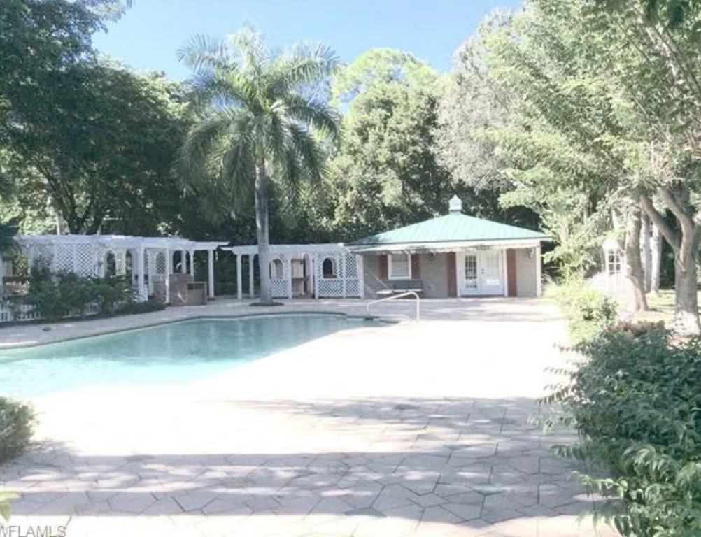 110 Ridge Dr #A - Photo 2 of 23